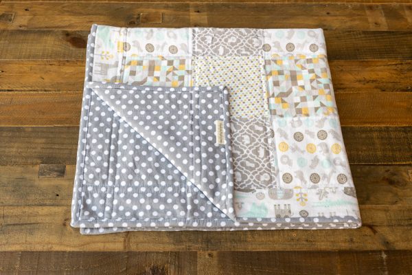 Grey Animal Print Quilt Blanket