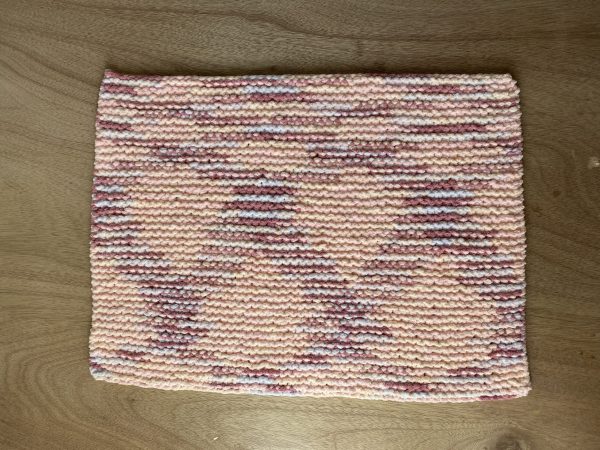 Pink Chunky Knit Blanket 1